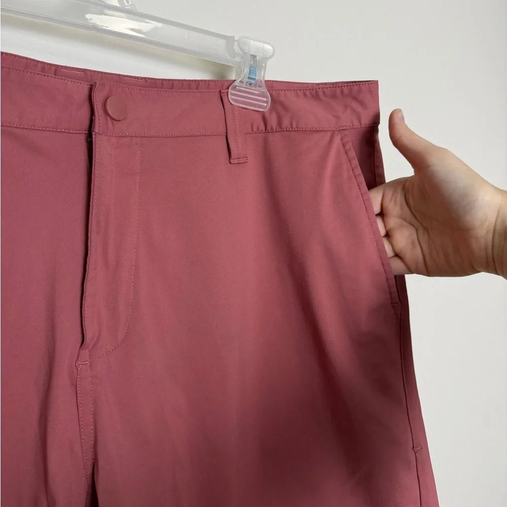 Rhone Commuter 9 Inch Shorts Men's Nantucket Red Flex Knit Size 36 redwood trail